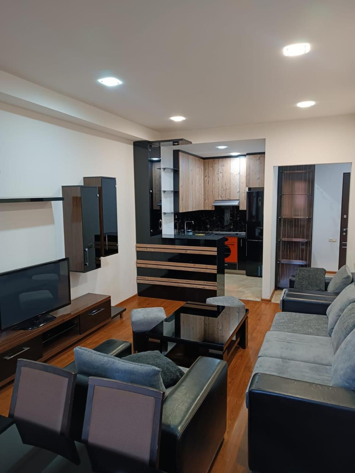 Rent Inn Yerevan On Buzand Street ภายนอก รูปภาพ