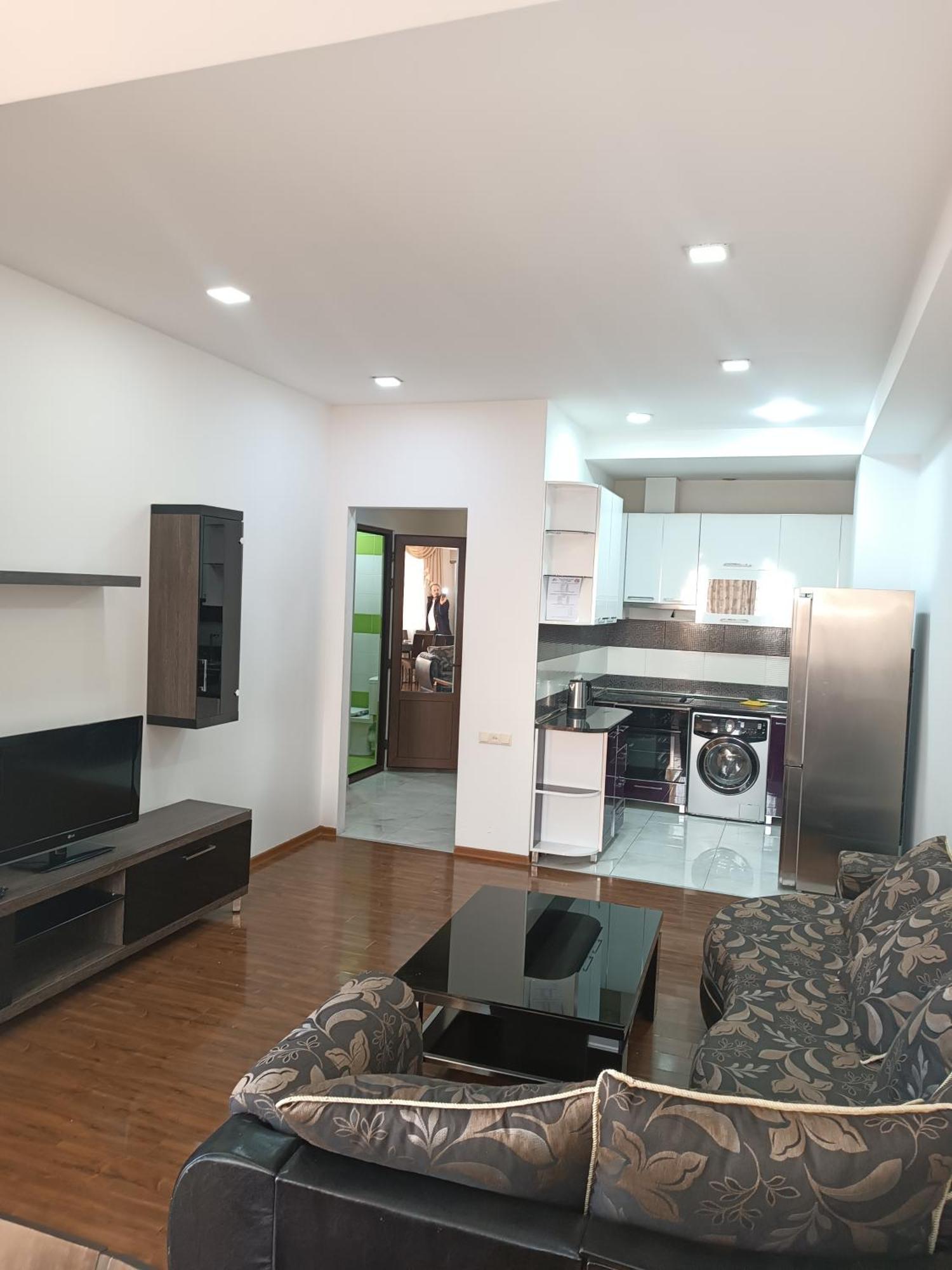 Rent Inn Yerevan On Buzand Street ภายนอก รูปภาพ