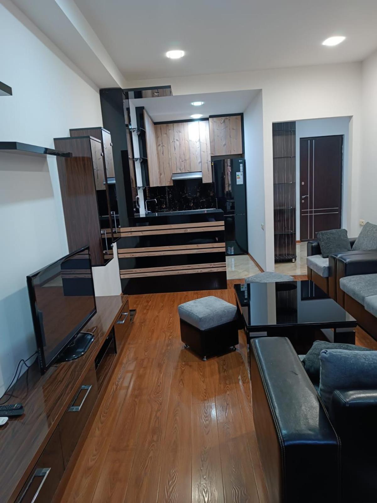 Rent Inn Yerevan On Buzand Street ภายนอก รูปภาพ